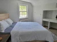 The Chanting River Nest. Snowmobile/Atv Trail Across St. Pet-Friendly! バンクロフトのホテル