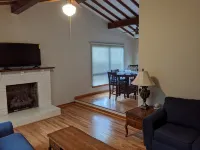s1. Beautiful home in historic Scottsboro w/ pool - Wi-Fi