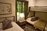 Luxury Barn Retreat near Mohican River Hotels in 