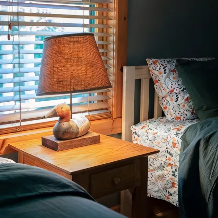 Modern Cabin w/ Hot Tub-Minutes to Lakes & Skiing