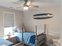 Clean New Townhome: Comfort and Convenience Await! Hoteles en Condado de Pender