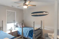 Clean New Townhome: Comfort and Convenience Await!