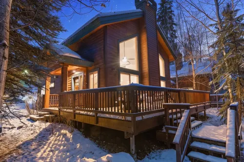 The Retreat@ the Cottages-tucked in towering pines - Gym
