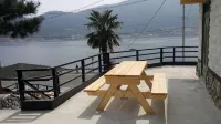 Sirak Pension - Homestays