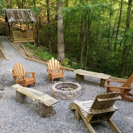 Tree  House Lodge (Real Log Mountain Paradise)
