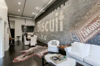 New Downtown Luxury Condo, by UNL, stadium & arena, above luxury retail #204 - 4-Sterne