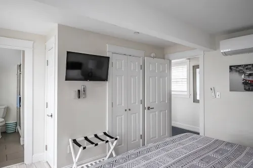 Swanky Flat in the Heart of Dock Square,  SUPER CLEAN! WALK TO EVERYTHING! - 3성급