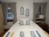 Privacy in the hills one hour from NYC and minutes to Breakneck Mtn. - Balkoner
