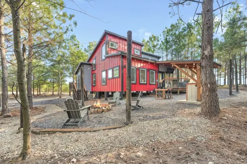 New! Endless Love/Hot Tub/Massage Table/Bed Swing/Fire Pit - Romantic
