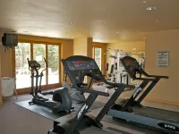 New Listing Steps from the lifts, Multiple Hot tubs/Play Pool - ジム