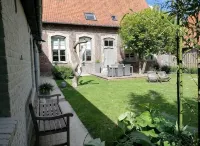 THE GITE OF THE PRESBYTERE - Lantställe