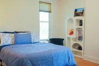 Impressive three bedroom on historic Fenelon Place - บังกะโล