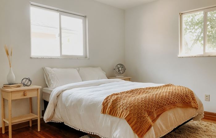 Cozy stay within one mile of downtown Delaware’s shops, restaurants and pubs.