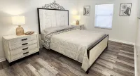 Five Star 3Bd Waterfront Canal Home w/ Private Pool/Spa & Boat Dock. - Jacuzzi