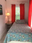 COZY BEACH HOUSE 2 BEDROOM - Condos
