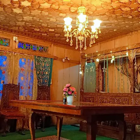 New Bombay Heritage Group of HouseBoats