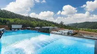Gyeongju Viewdel Caravan Pension - С бассейном