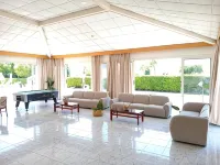 Mandalena Hotel Apartments - ที่มีอ่างอาบน้ำ