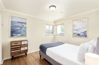 Ultimate Game House with Hot Tub - WiFi