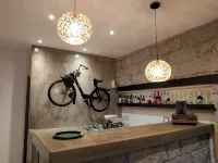 Holzer II - bar