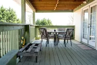 Peaceful Paradise 3BR Cottage Getaway - Wifi
