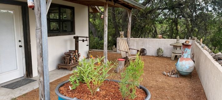 Quiet Studio located on 110 acre ranch with walking trails Hotels in Blanco County