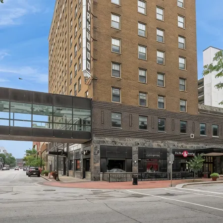 Cozy 1-bedroom condo in the heart of Des Moines