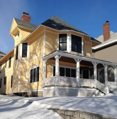 COMFORT and CHARM - Stay in St. Paul's FAVORITE rental in historic Summit Hill! - ห้องครัว