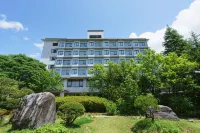 Hotel Hoho "A Hotel Overlooking the Echigo Plain and the Yahiko Mountain range" - Wifi