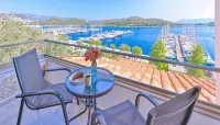 JASMINE OTEL - Ocean View