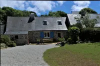 Beautiful house, sea 400m, hiking, quiet enclosed garden bright room Wc on ground floor - WiFi