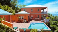 Stunning Villa in a Most Desirable Location on Tortola - Villas