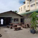 Jow's Place - 2-Star
