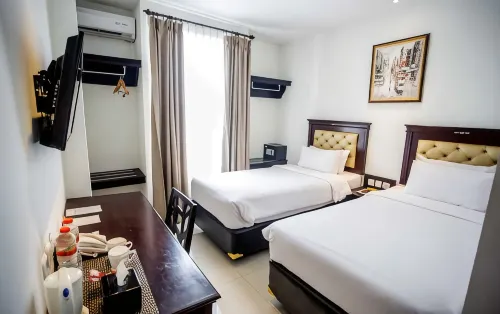 D'Primahotel Pattimura Makassar - parking