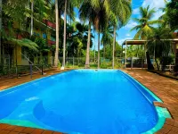 Tropical River Hotel - bar