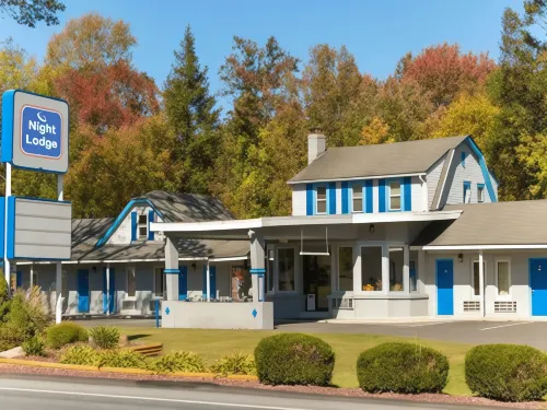Pocono Night Lodge Hotel di Bartonsville