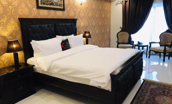 Royaute Luxury Hotel Sialkot