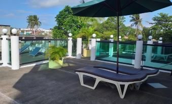 Turtle Inn Resort