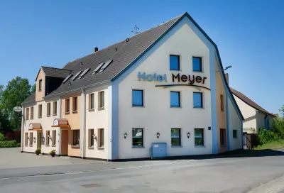 Hotel Meyer Hotels in Giesen