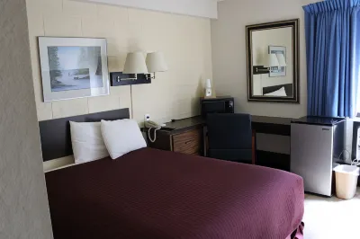 Aero Inn Hotels near Kalispell Center Mall