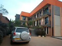 Shami Luxury Apartment Hotels near Kayumba mountain