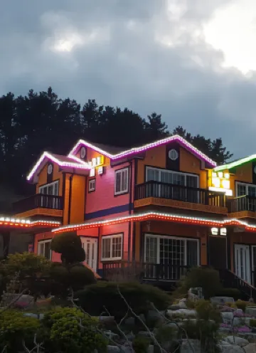 Uljin Yellow Garden Pension