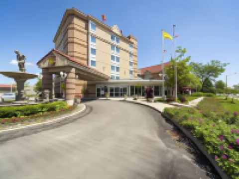 Monte Carlo Inn Airport Suites Hotels near Mississauga Convention Centre