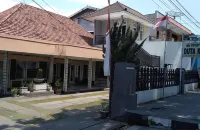 Duta Karya Hotel Hotels in Singaraja