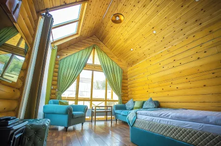 Bayan Mongolian Resort - Genghis Khan Statue