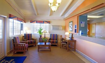 Americas Best Value Inn and Suites Oroville