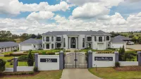 Villa Tasha Luxury Suites Hotels in Lanseria