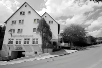 Hotel Altbacher Hof Hotels in der Nähe von Funpark Köngen Indoorspielplatz | Trampolinpark