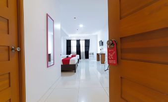 RedDoorz Plus @ San Roque Roxas City