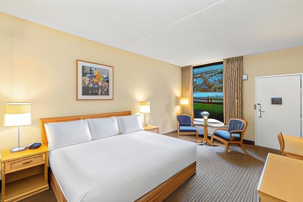 Hotel 116, A Coast Hotel Bellevue - Housity
